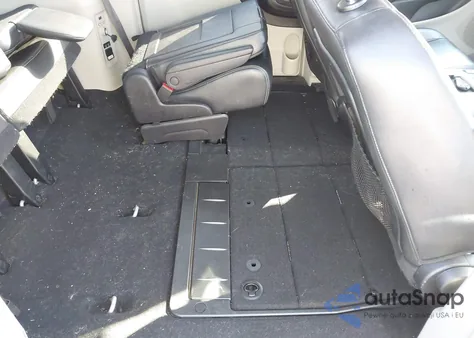 2015 Chrysler Town & Country Touring from USA, damaged, VIN 2C4RC1BG8FR752316